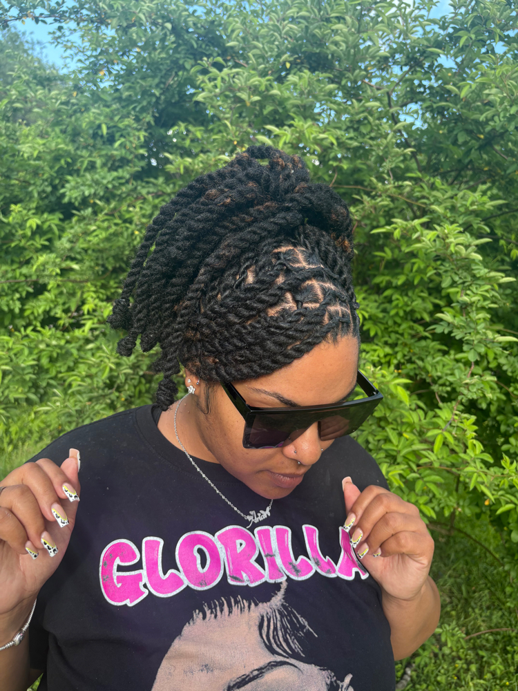 Women Retwist Updo