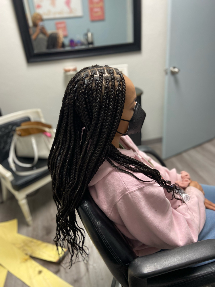 Knotless Braids (small hair incl.)