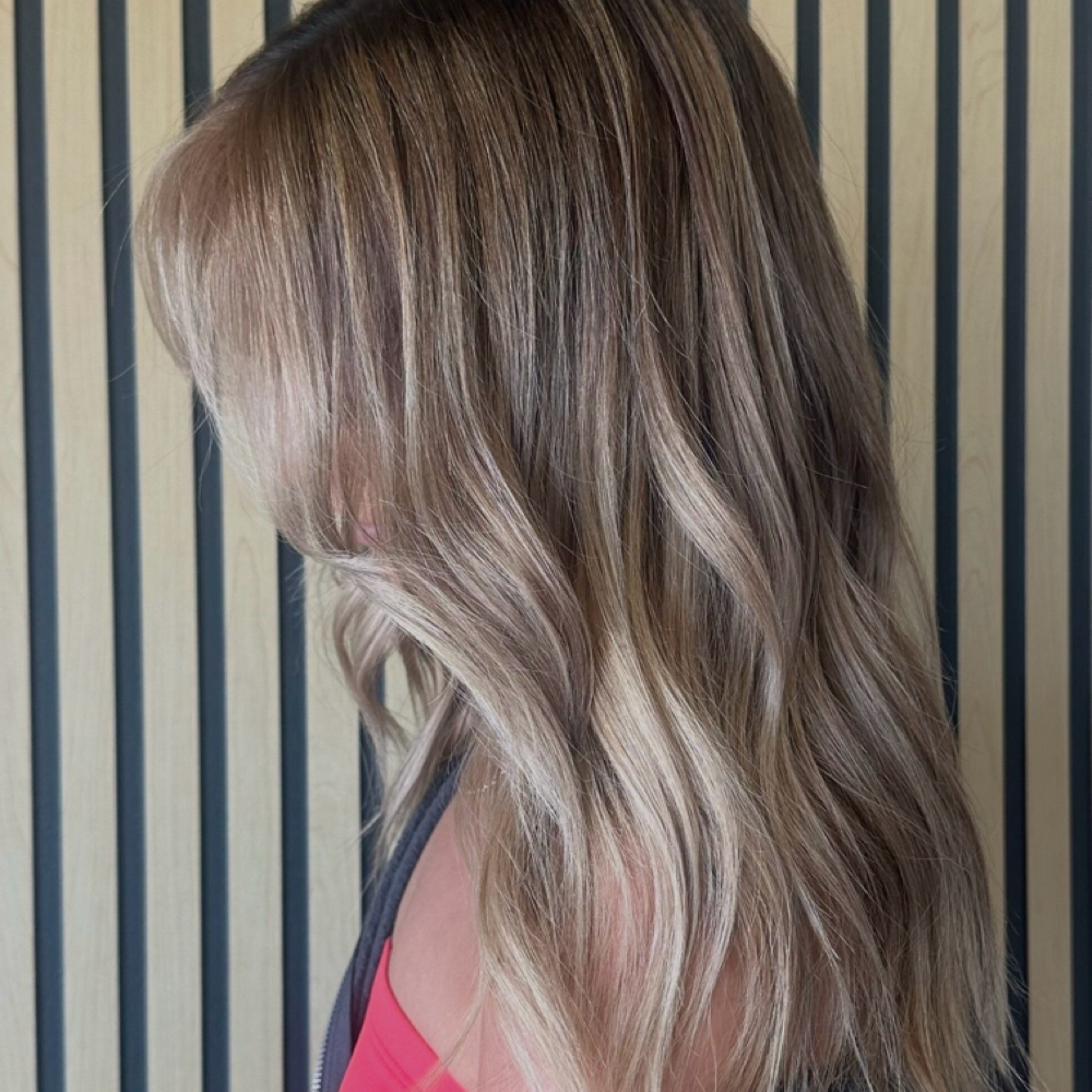 dimensional refresh at Loxx Beauty Bar & Extensions in Mansfield, OH