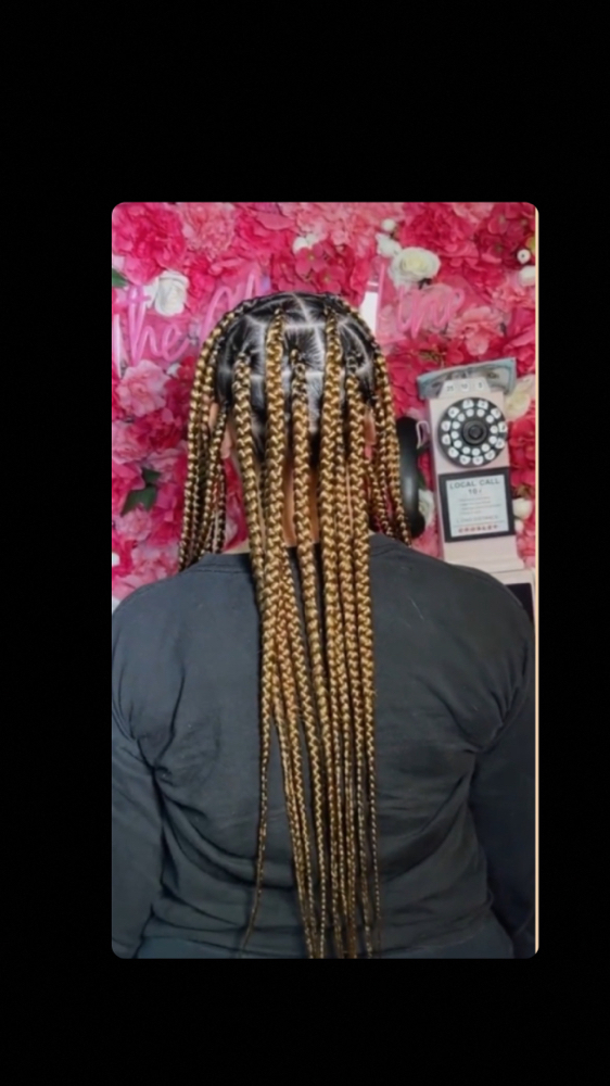 Medium Knotless