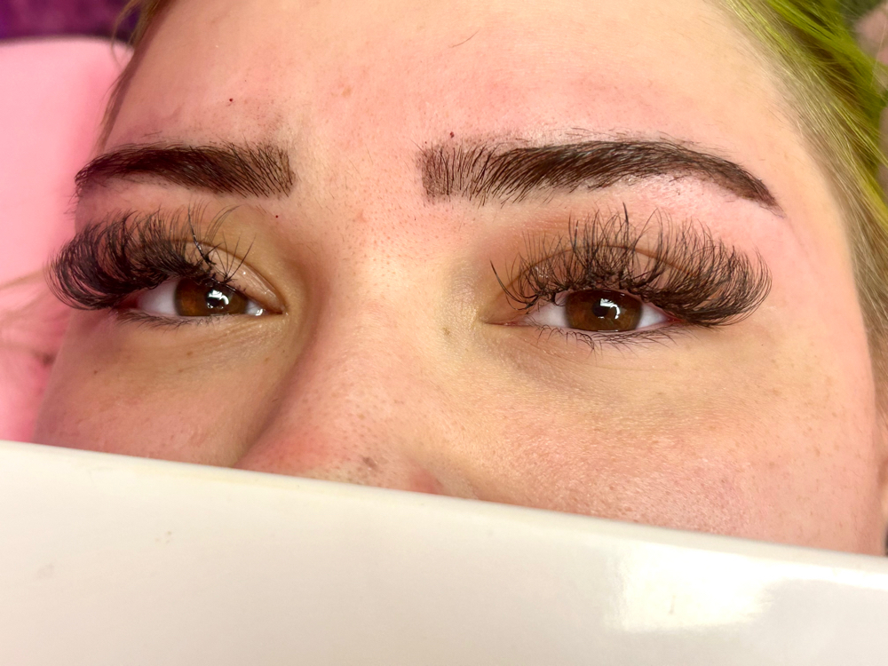 Volume Lash Extensions