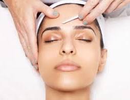 Dermaplane Facial