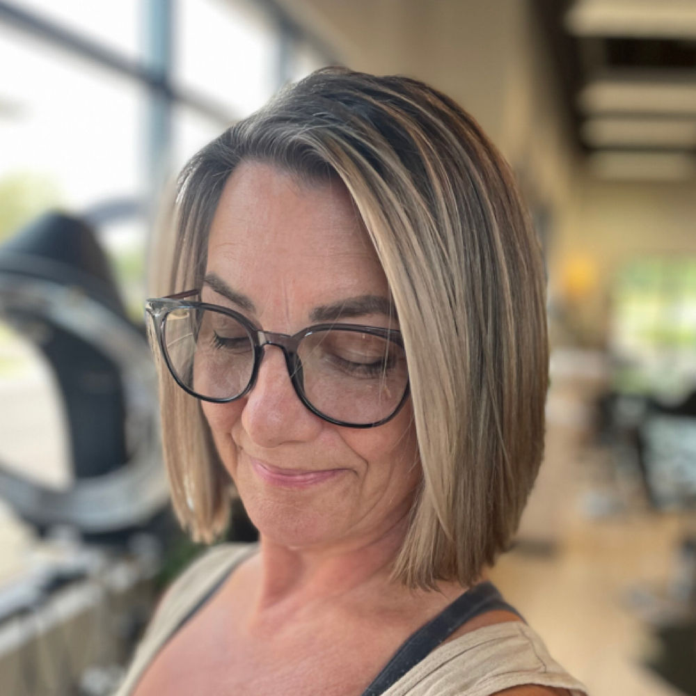Mini Custom Color at Mick Does My Hair in Naperville, IL