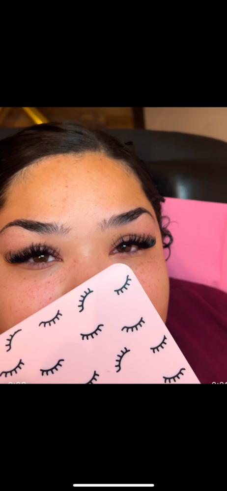 Volume Lashes Full Set