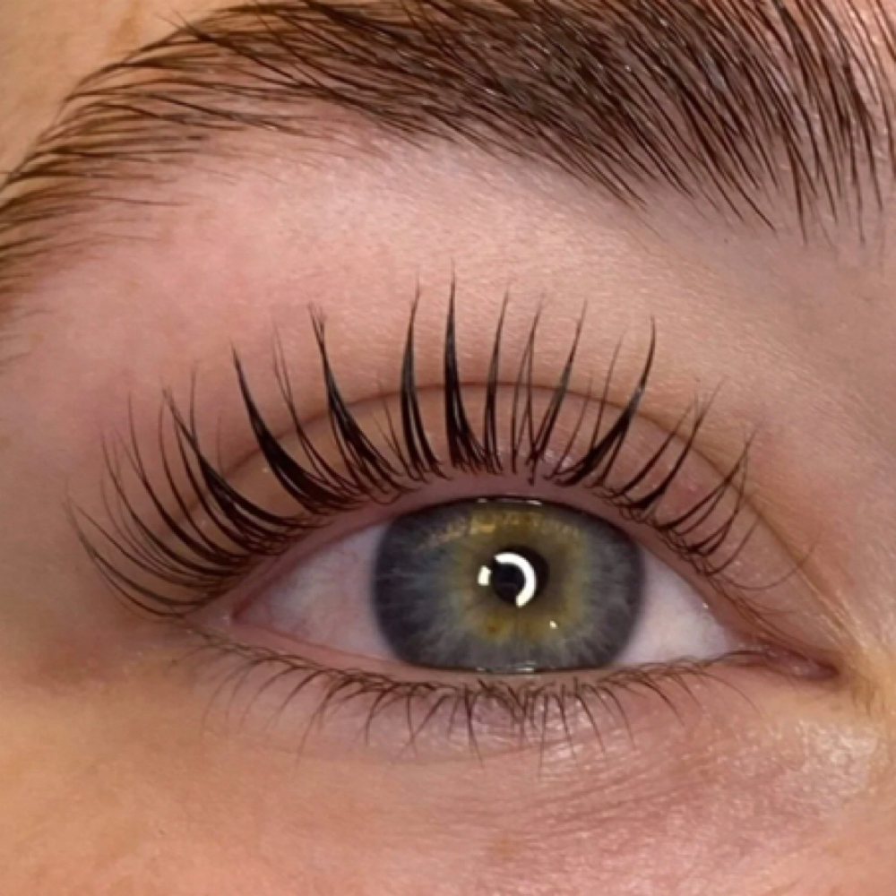Lash lift at Easy Beauty Spa in Victoria, TX
