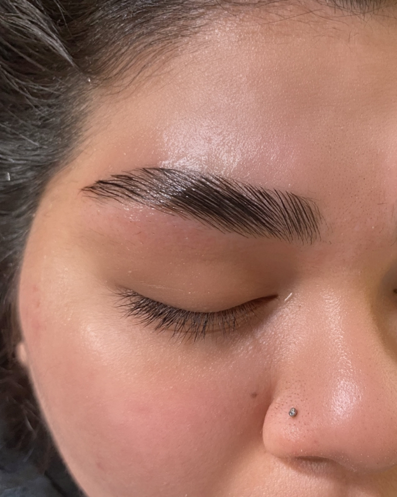 Eyebrow Lamination + Sculpt