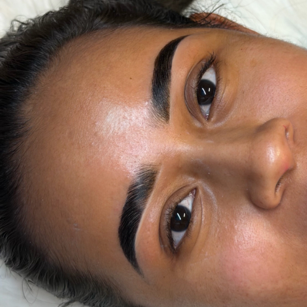 Eyebrows Lamination + tintado at Tayselfcarestudio LLC in Lawrence, MA