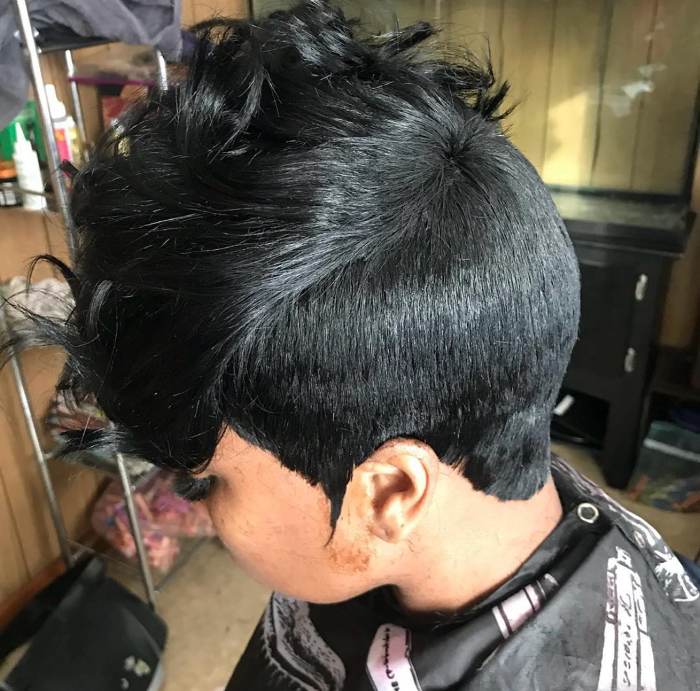 Full Quick Weave❤️‍🔥❤️‍🔥❤️‍🔥 at Queen Of The Crown in Charlotte, NC