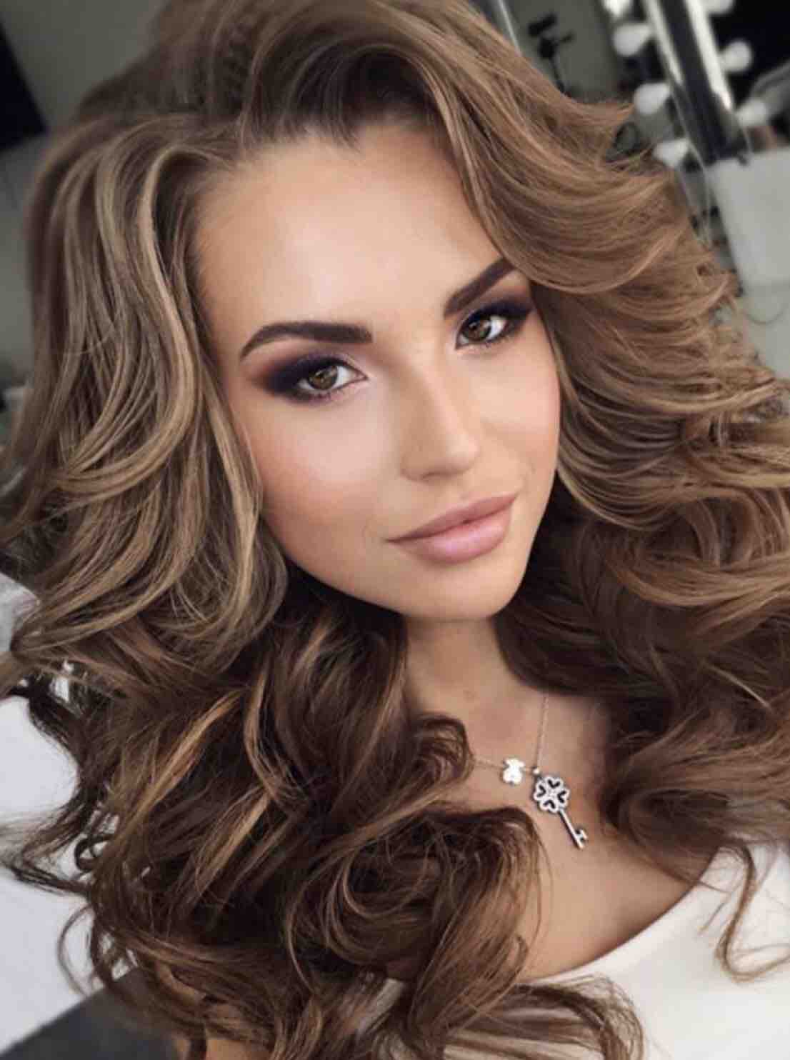 Women Shampoo.Hairstyle