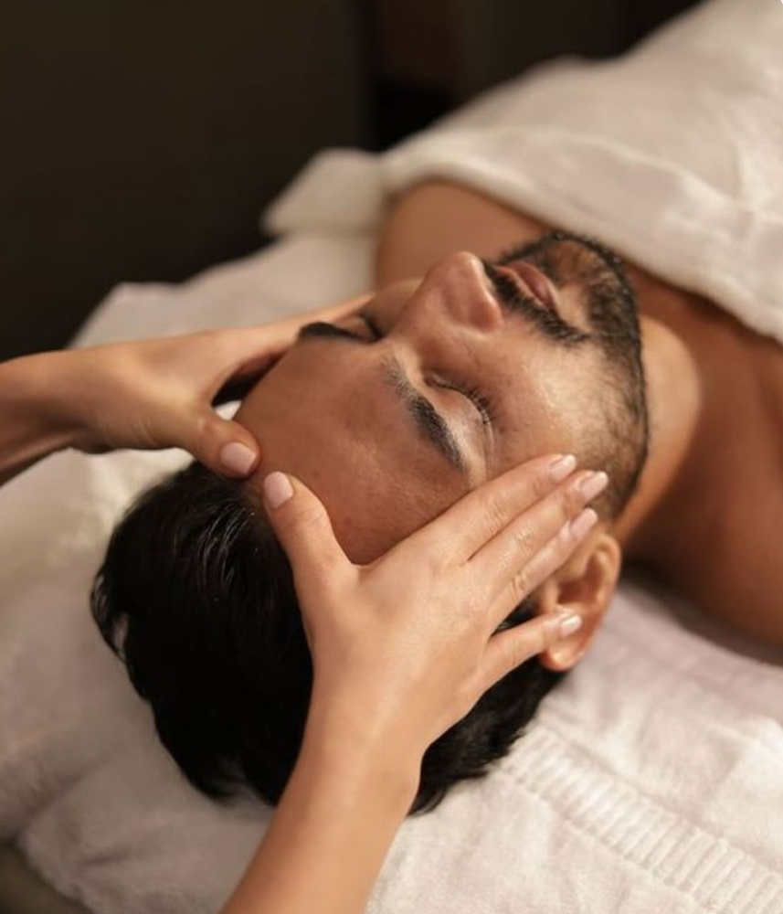 Gentlemen’s Facial at Skin Laboratories by Kim in Glendale, AZ
