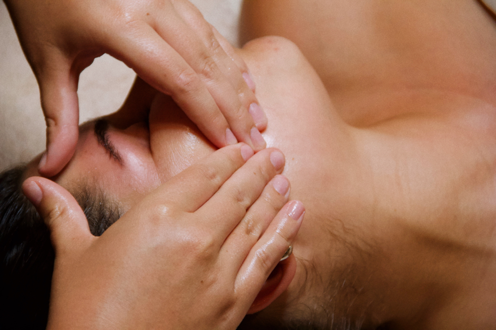 Buccal Massage Add-On (20 mins)