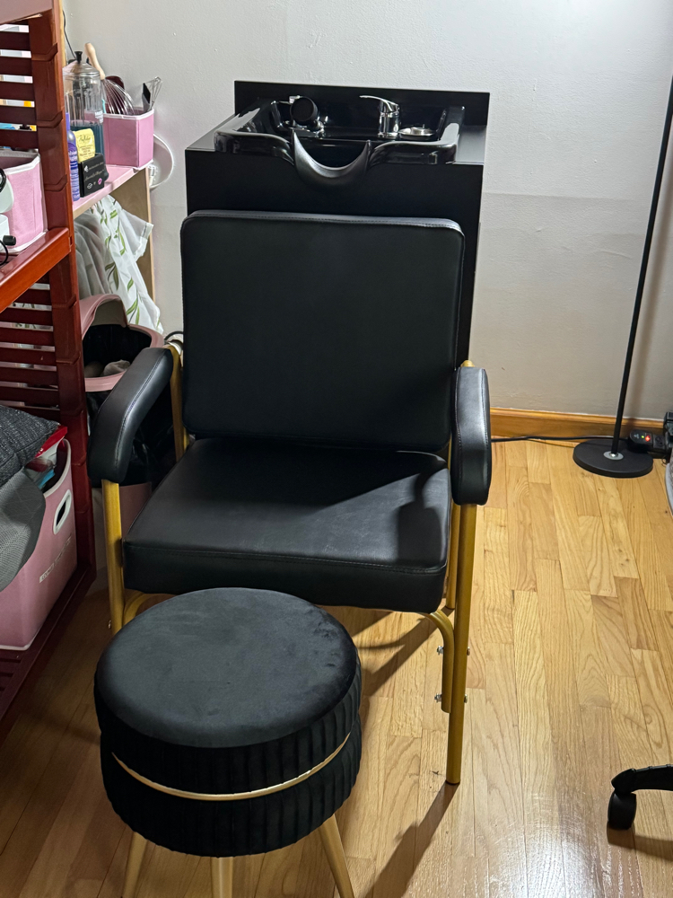 Relaxing Wash & Scalp Massage