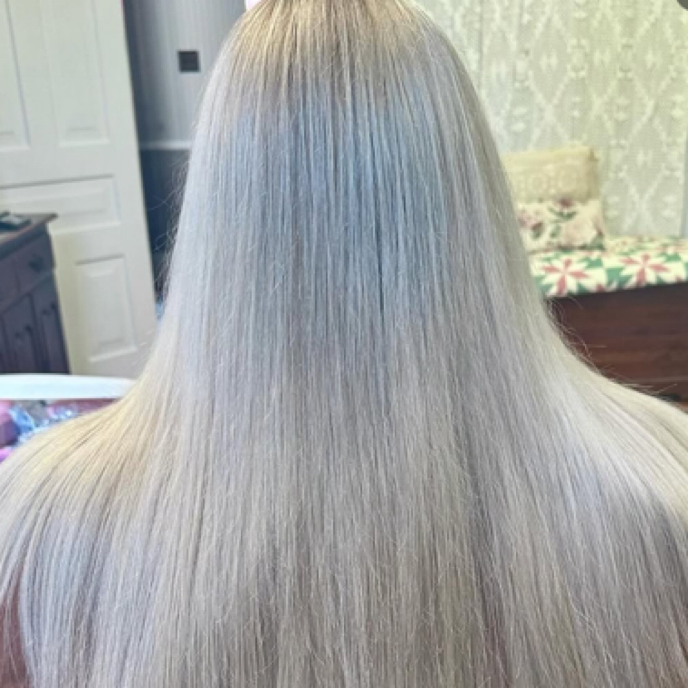 Root Touch Up/ Bleach at Kolor by Kate in Kernersville, NC