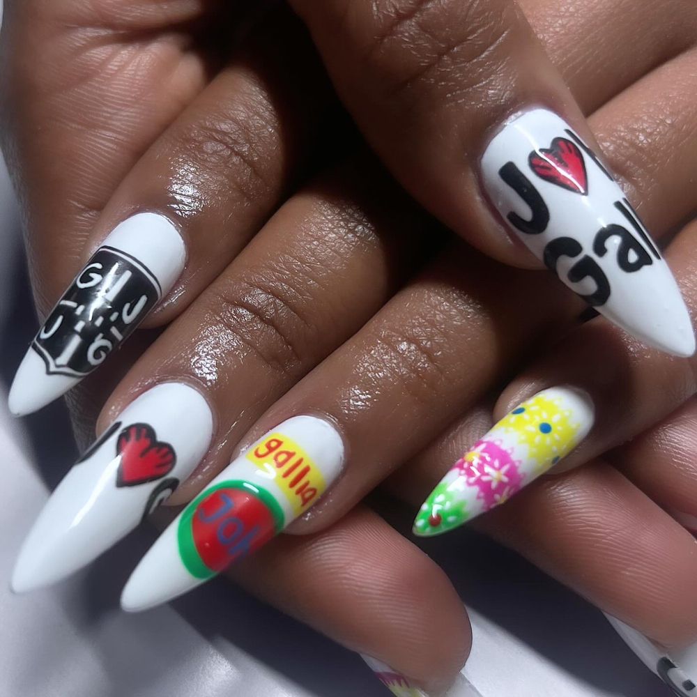 🧚🏾‍♂️ADD-ON: Hand Painted Design