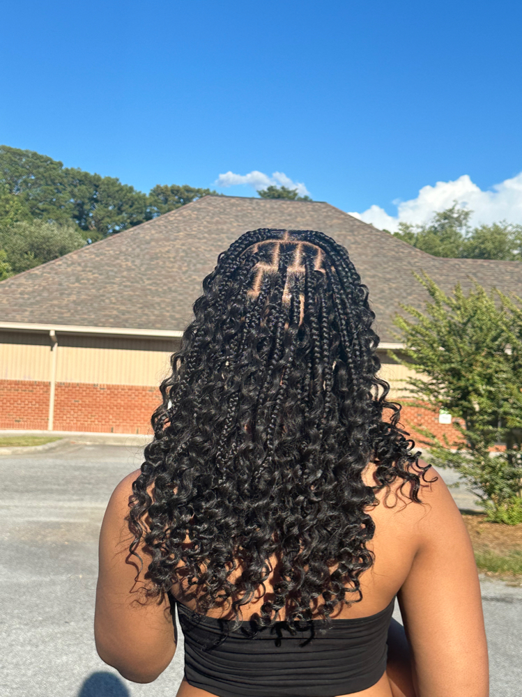 Smedium Knotless Braids