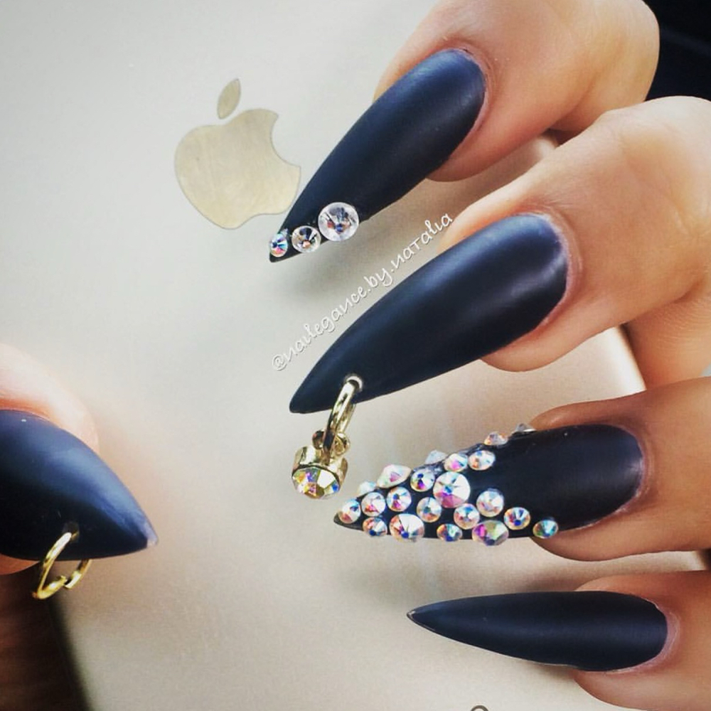 Stiletto nails
