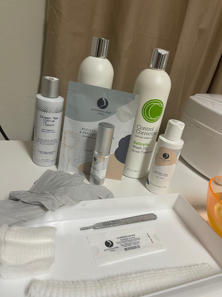 Dermaplaning Facial