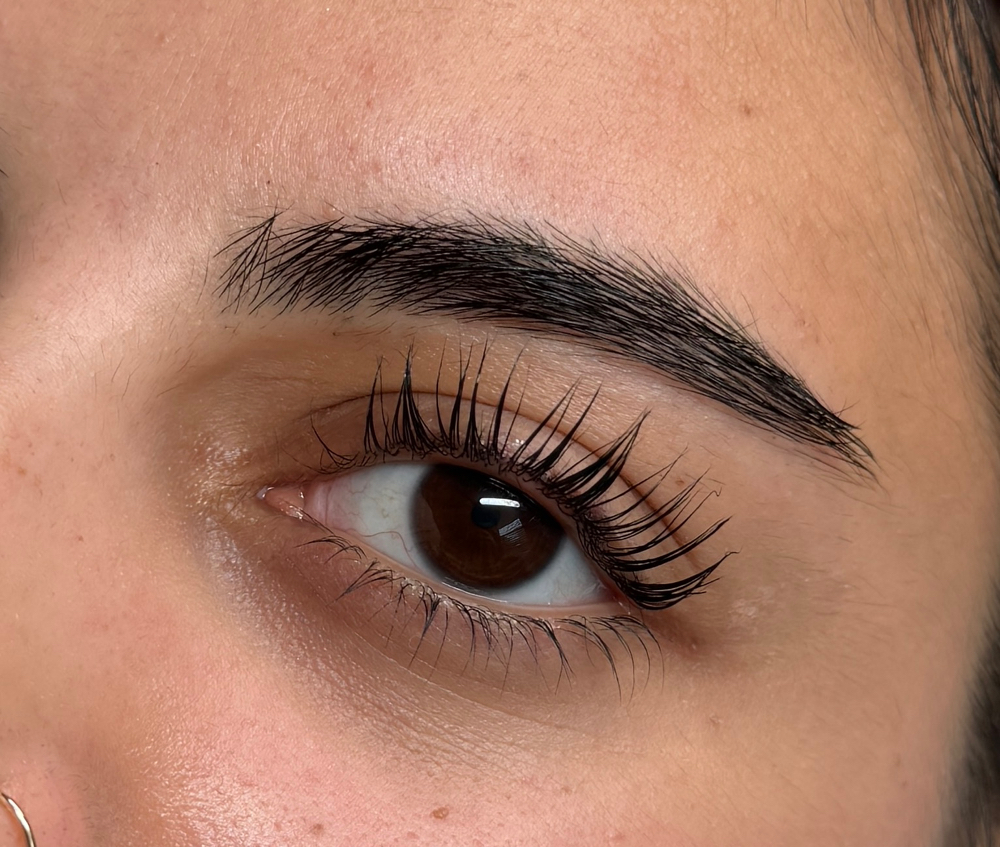 Lash lift at Bella Nella in Fairdale, KY