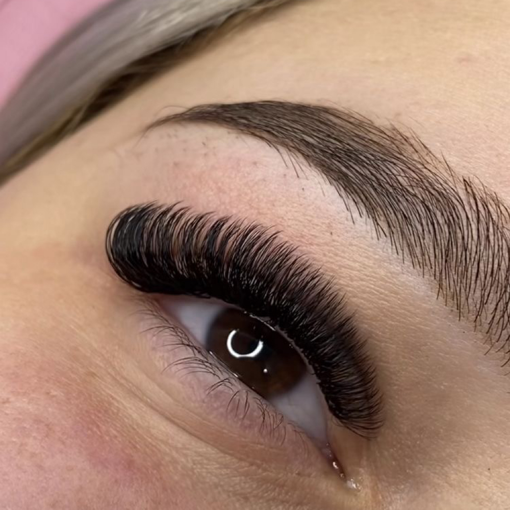 Full Set at Belleza Naturalé Aesthetics in Milwaukee, WI