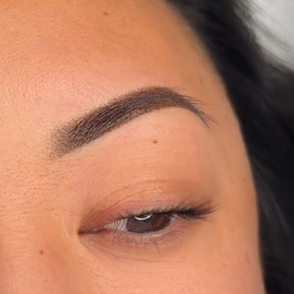 Correction brows for faded eyebrows at Daisybrows&beauty in brandon, MS