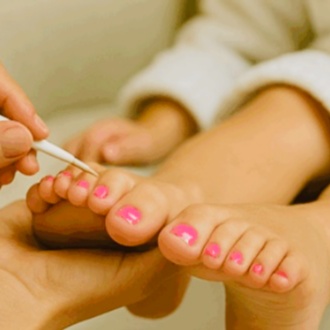 Busy Feet ages 11 & Younger at Kris Nye's Nails in Milton-Freewater, OR