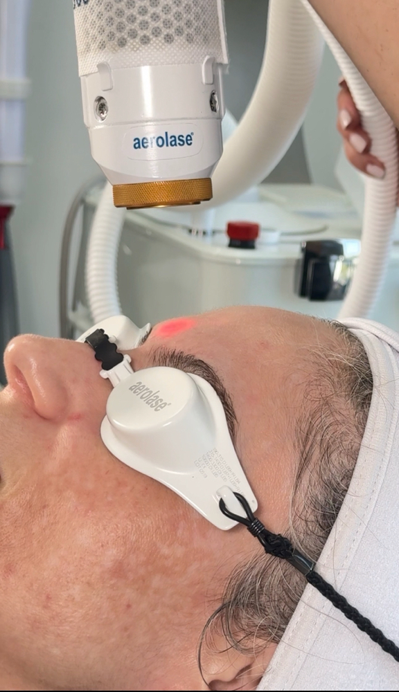 Aerolase with Oxygen RX Mask