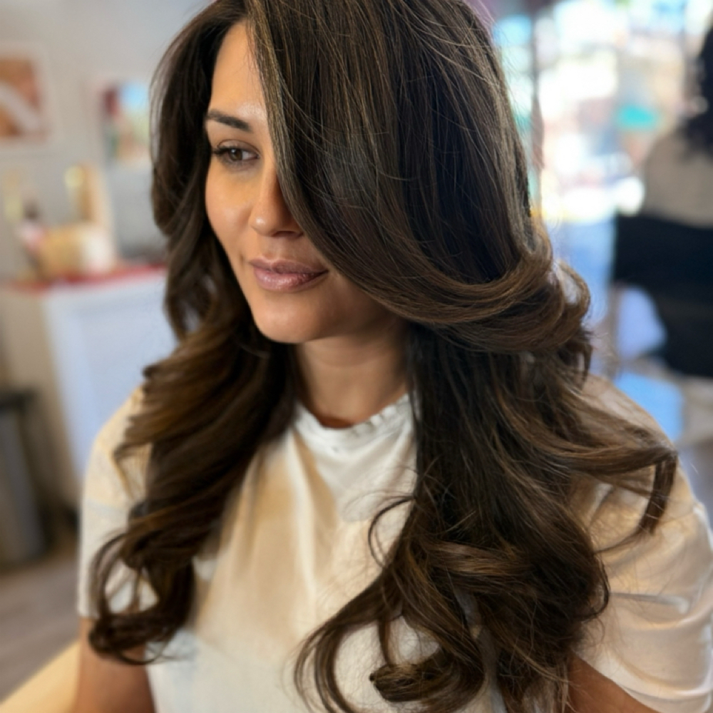 Blow Out at Noir & Blondee in Escondido, CA