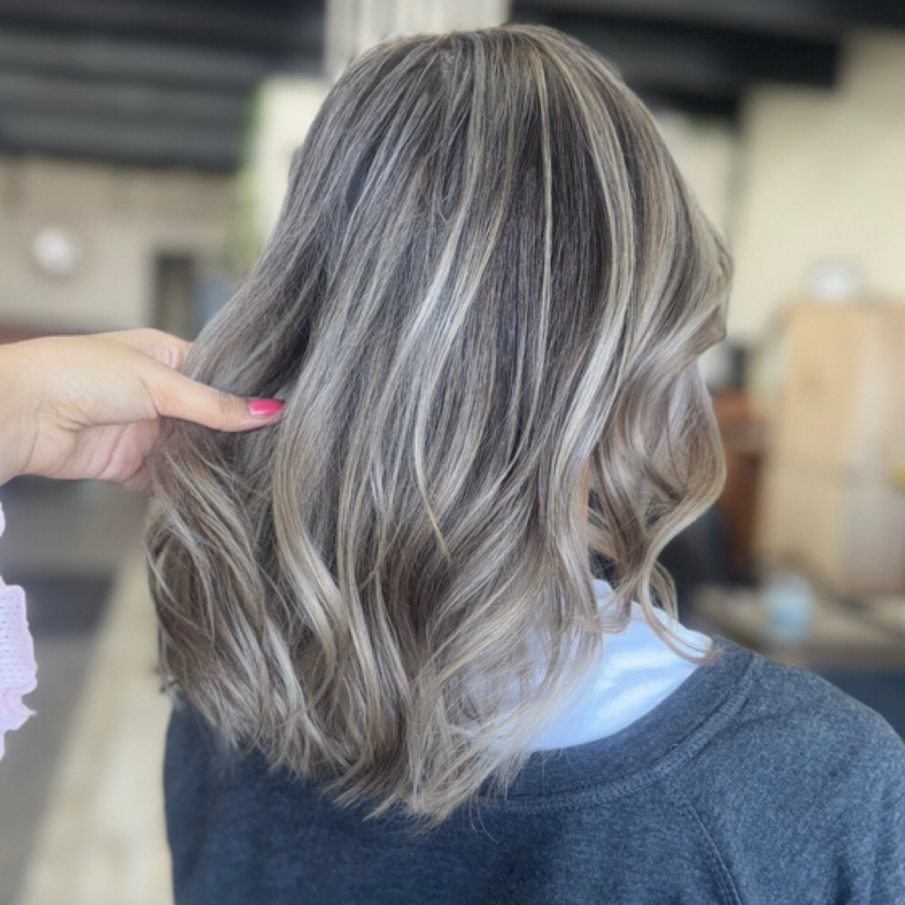 Full Highlight Custom Service at Hair.by.nelly in Columbus, IN