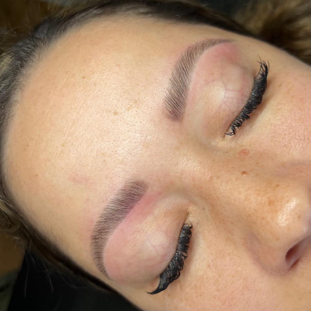 Brow Lamination/Tint & Clean Up