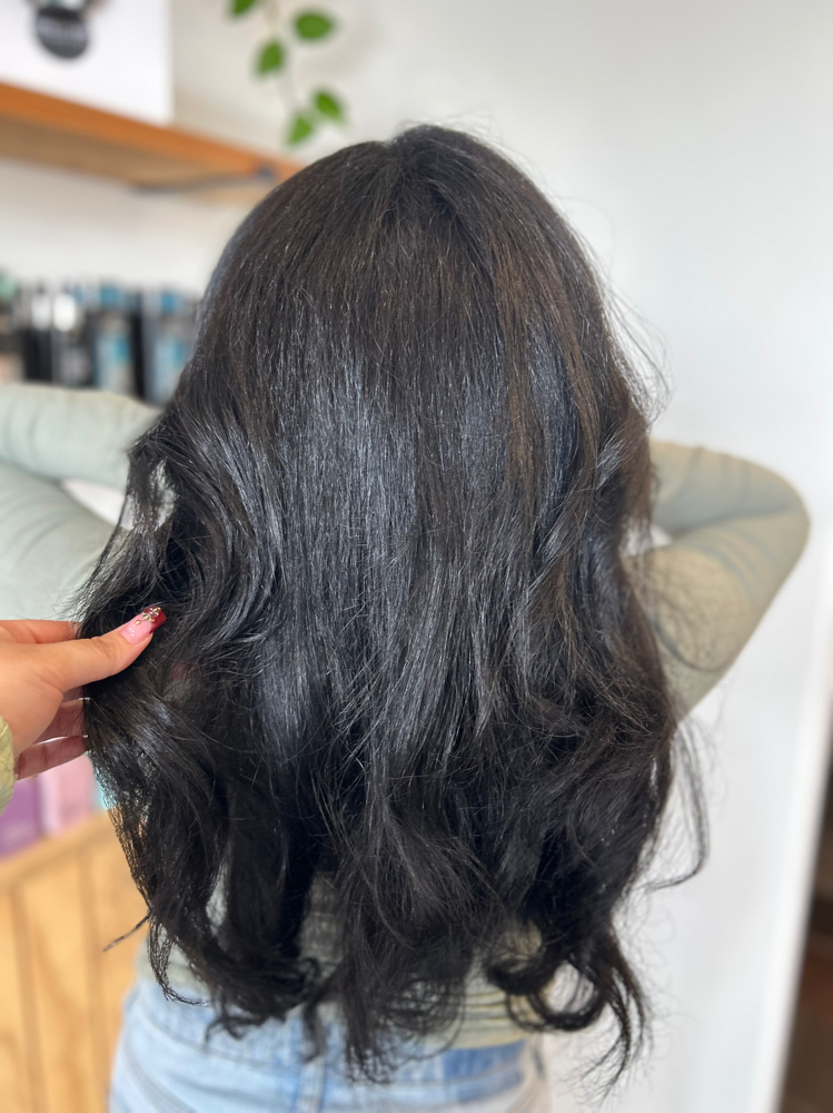 Root Touch Up And Haircut at Solitabeauty in Brentwood, CA