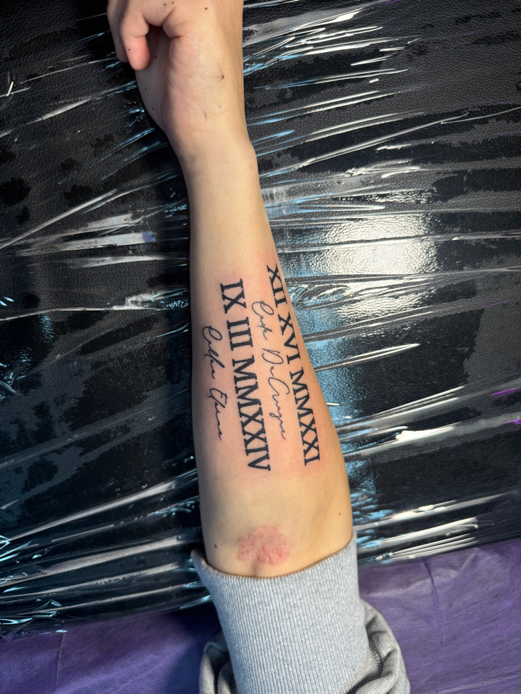 Large Tattoo W/o Color