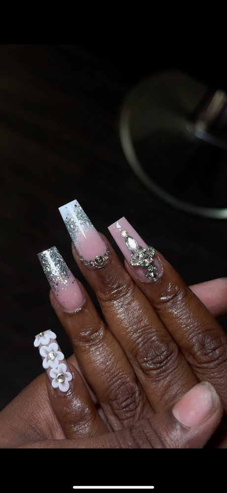 glitzz&glamm🤍