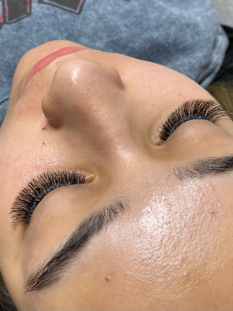 Eyelash Extension Removal