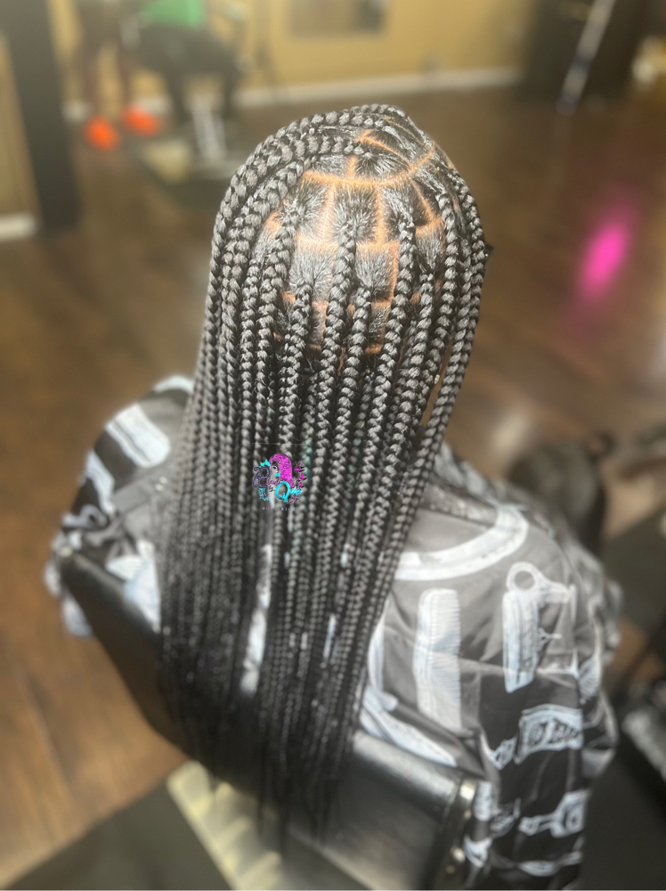 Medium - Knotless Braids