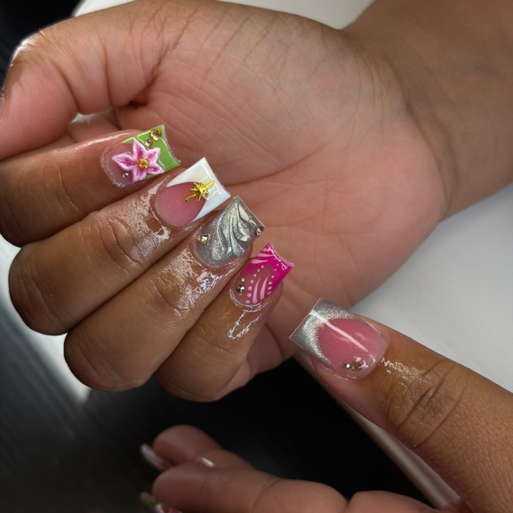 BRING A FRIEND! at RilleyyaNails in Cleveland Heights, OH