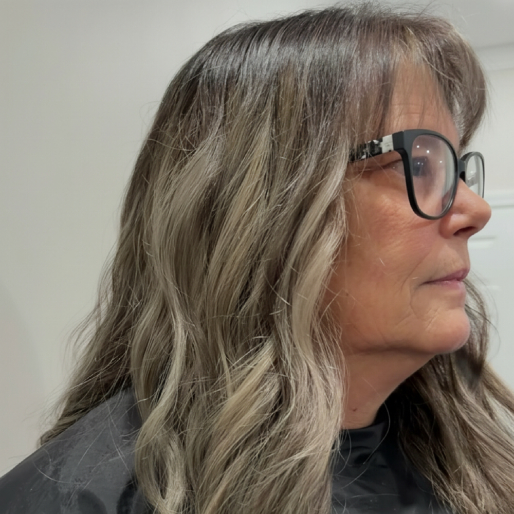 Grey blending at 121 Studio in Marshall, IL