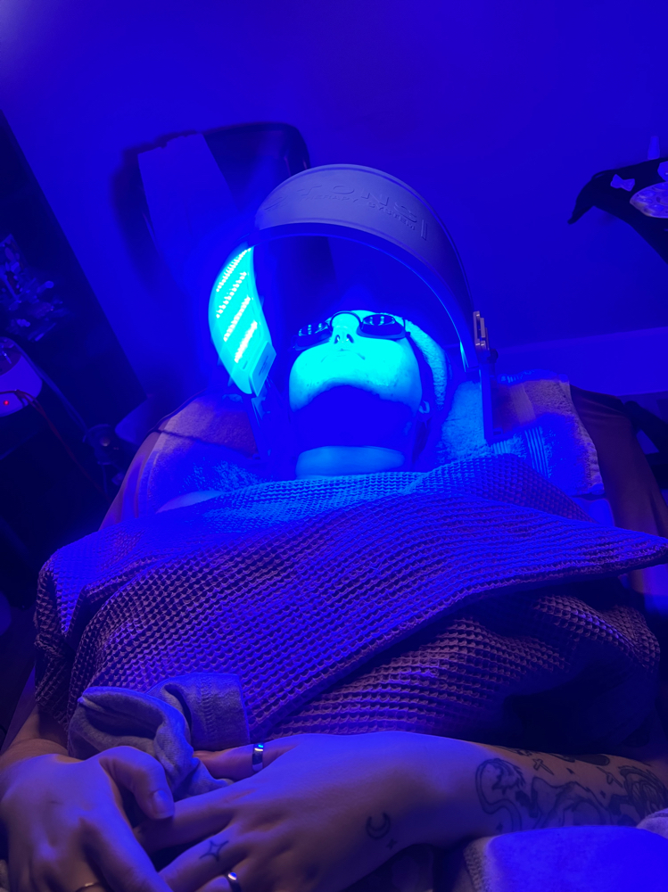 Dermaplaning + led mask
