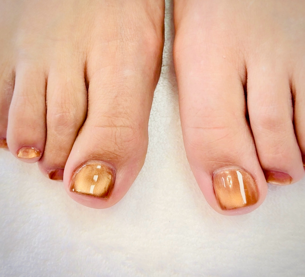 Deluxe Pedicure With Gel Polish