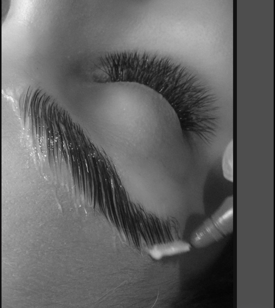 Eyebrow lamination and tint