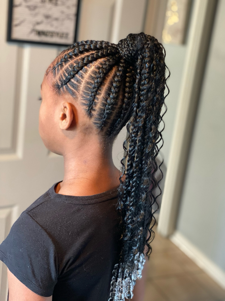 Medium Feed-In Ponytail