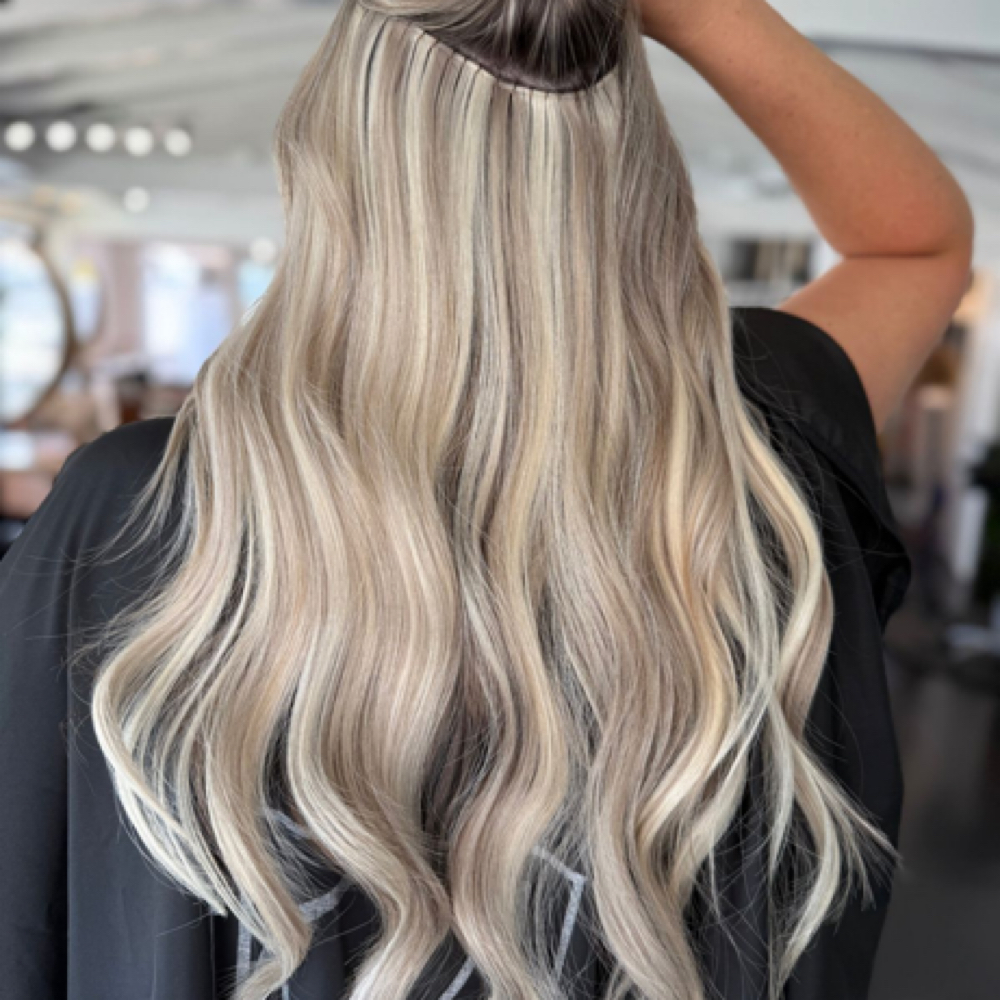 Hilight + Extension Service at Hair.lashedbymal in Oklahoma City, OK