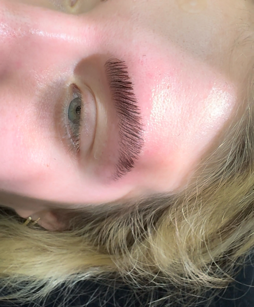 Brow Lamination & Tint