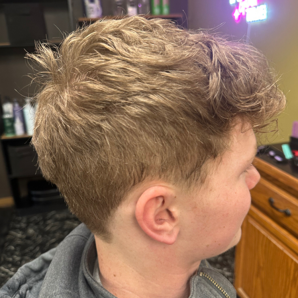 Men's Haircut at Glow Up By Sydney in Cameron, MO