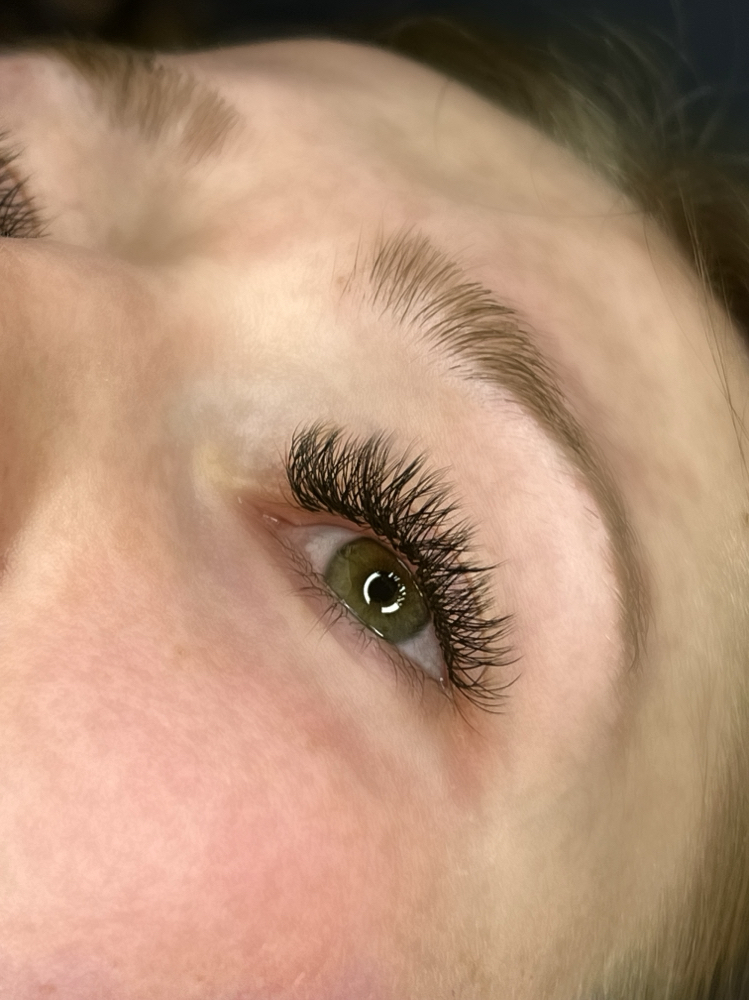 Hybrid Lashes