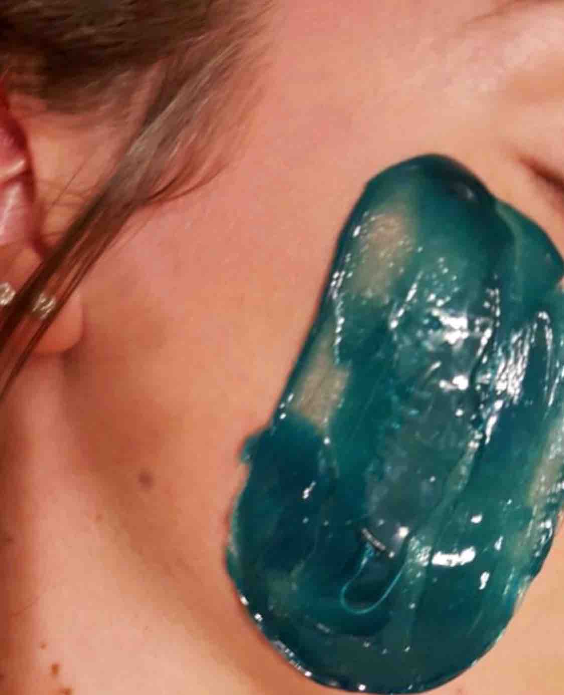 Face wax