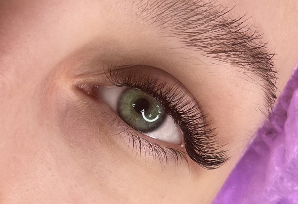 FIRST TIME CLIENTS LASH EXTENSIONS