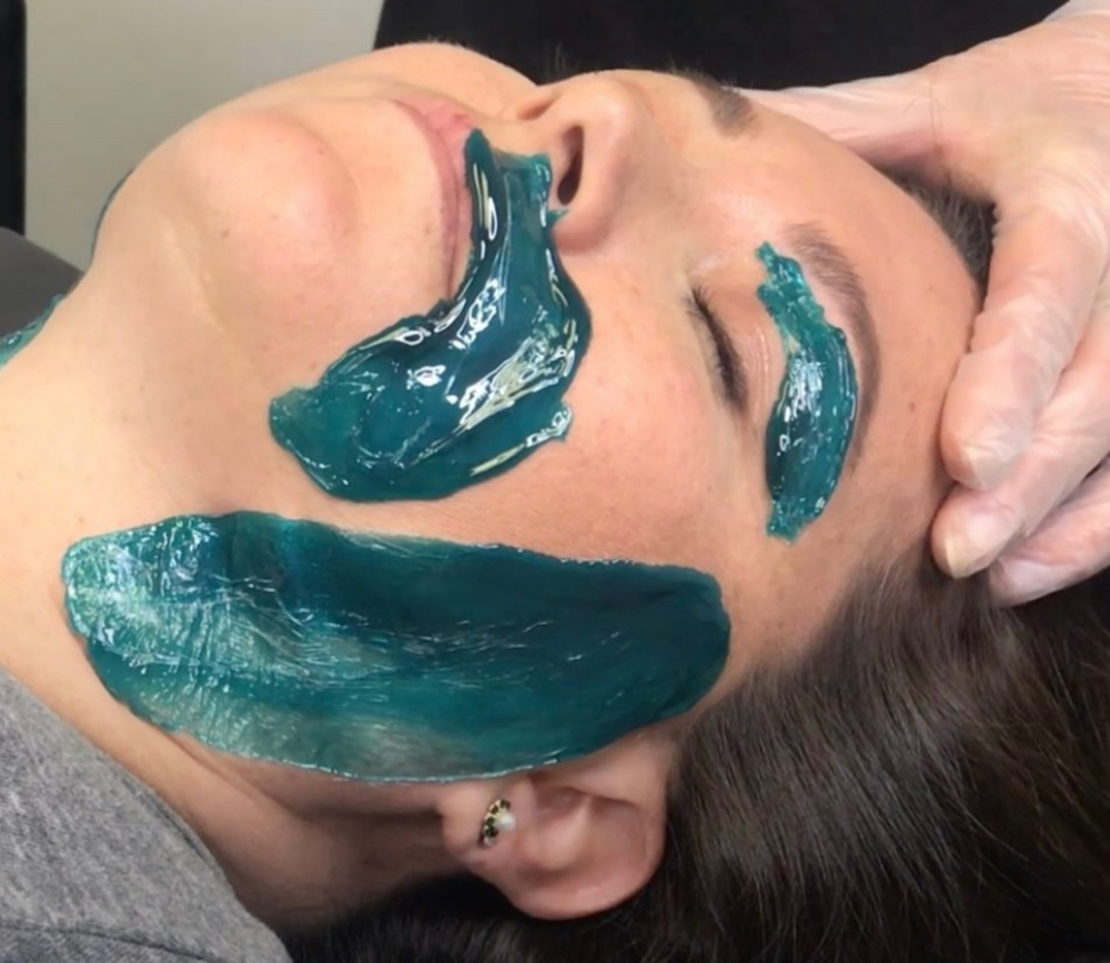 Lip And Chin Wax