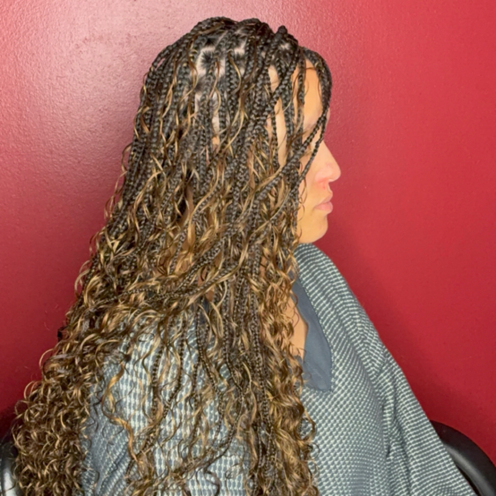 Box Braids/ Knotless at Rayzor Sharp Hair & Design in Champaign, IL