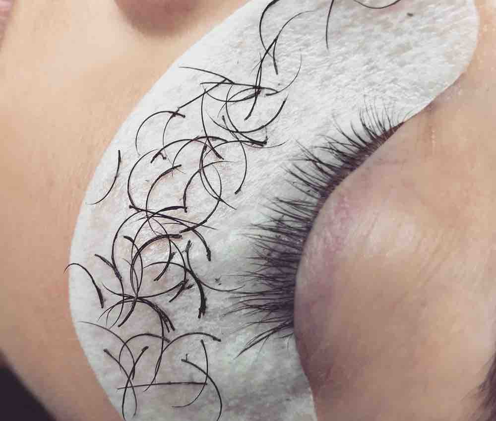 Lash removal
