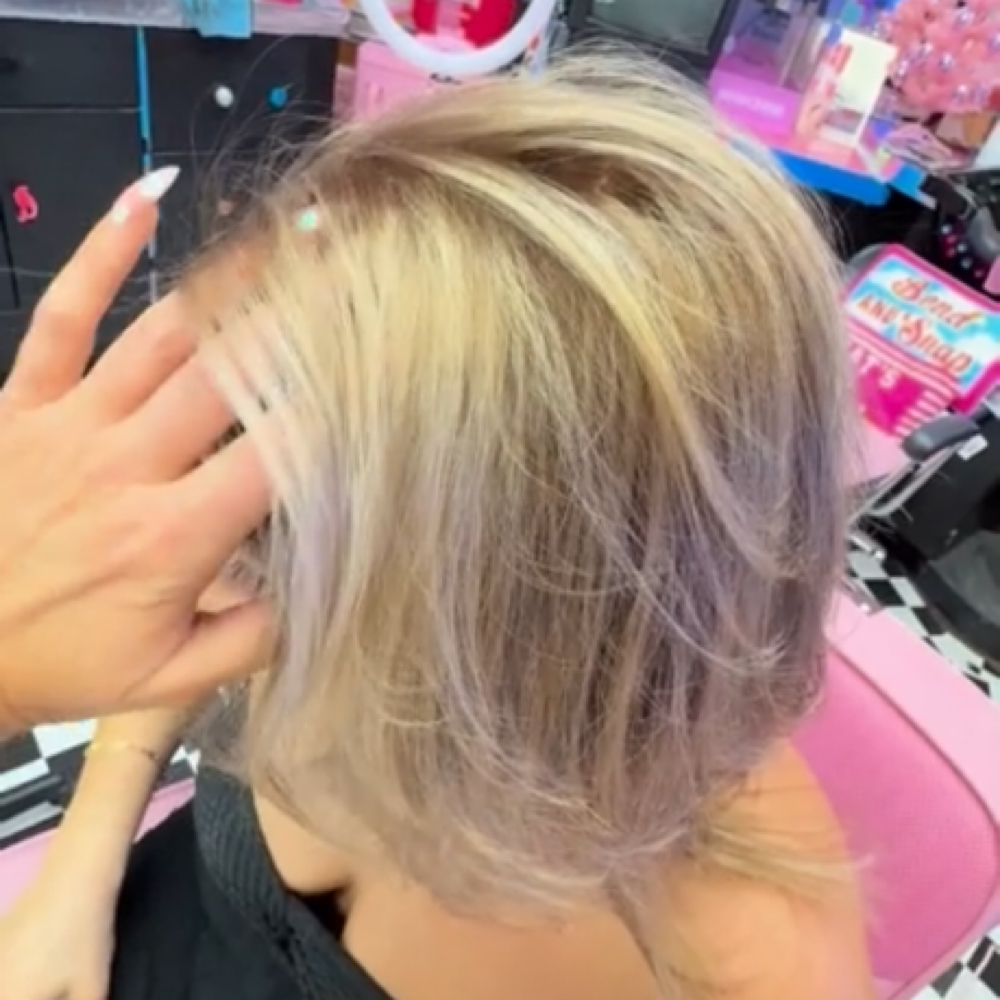 🎤 The Mall Tour Blowout at L.A. HAIR in Naples, FL